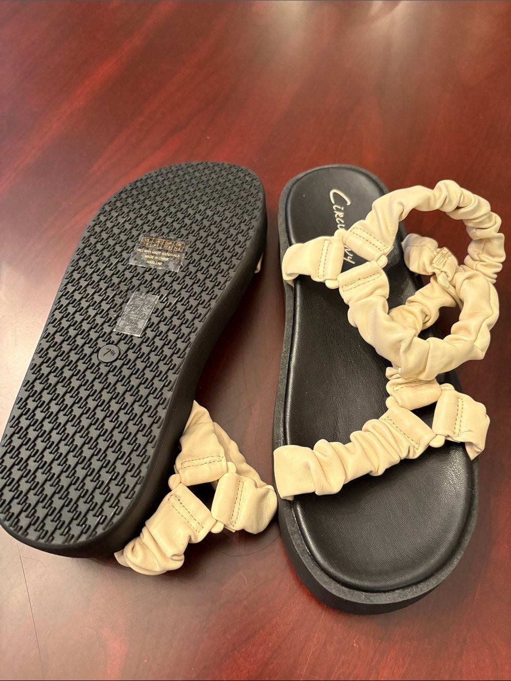Womens Neutral Ruched-Strap Platform Sandals - Picture 3 of 4